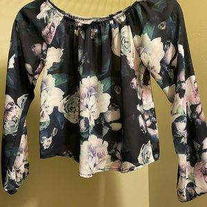 Floral top size XS